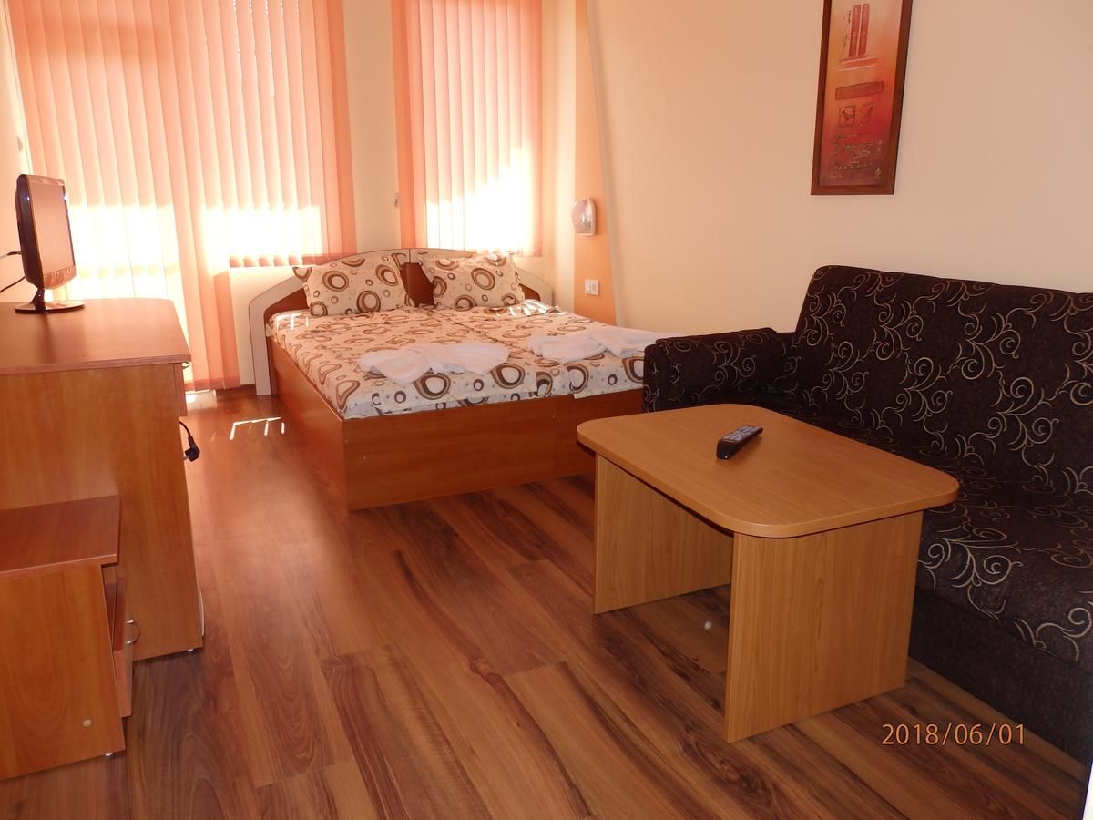 Гостевой дом Guest house Napoli Равда